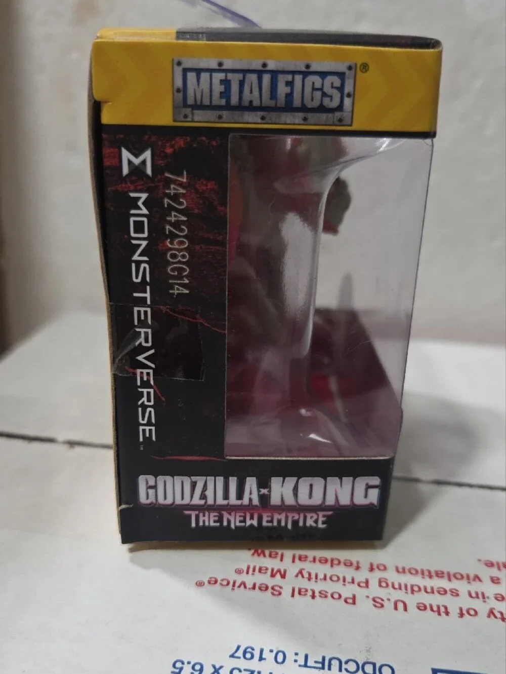 Metalcigs Godzilla x Kong Skar King Die-Cast Figure - Red & Cream